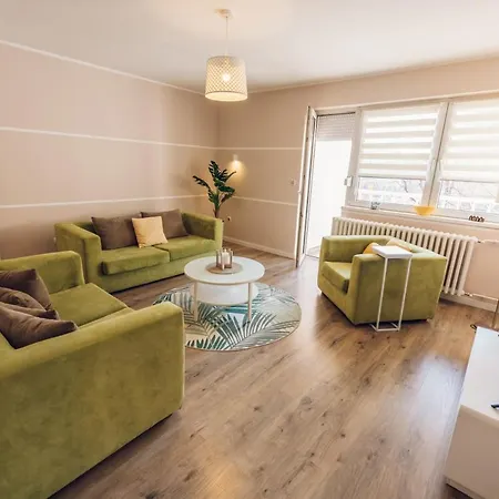 Apartment Balzak 64m2, Free Parking & Wi-fi Novi Sad