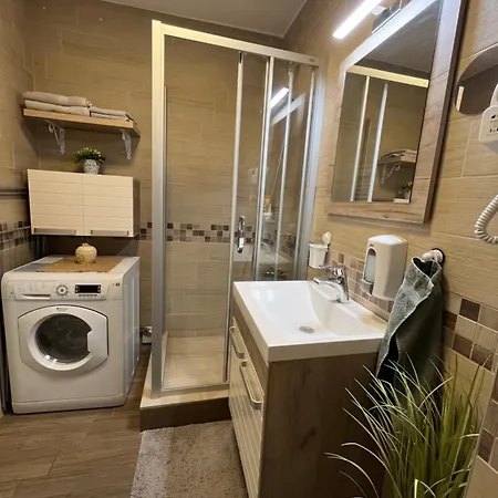 Apartment Balzak 64m2, Free Parking & Wi-fi